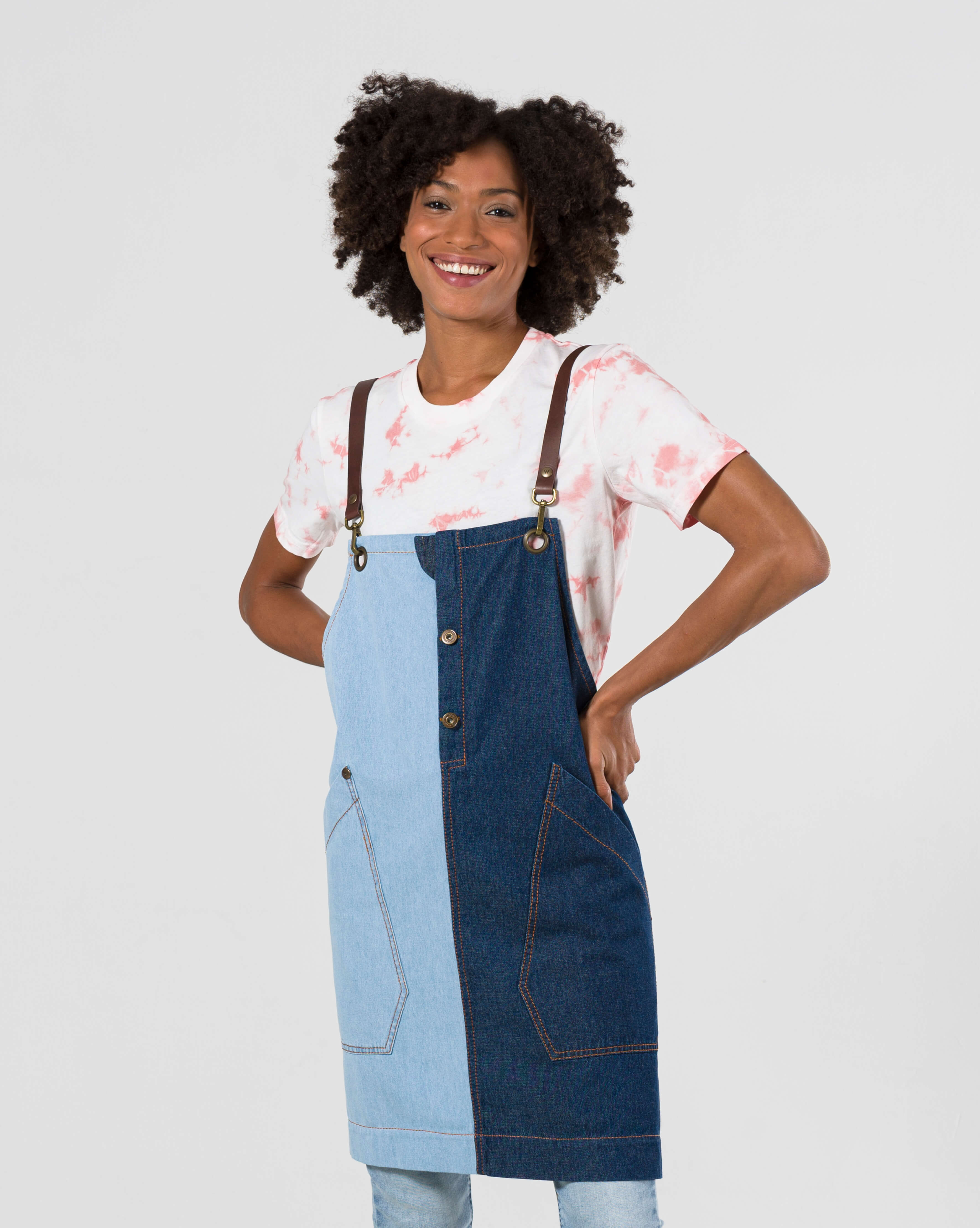 LONDON APRON